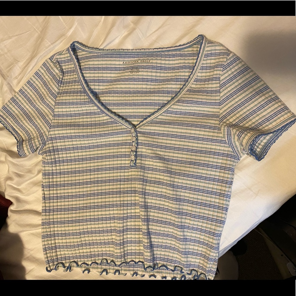American Eagle shirt